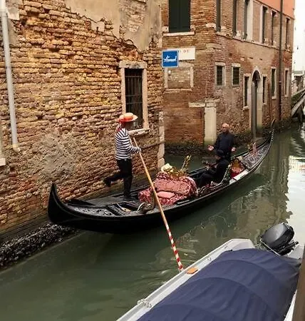 Dream'S Door With Canal View In Venedig Exterior foto